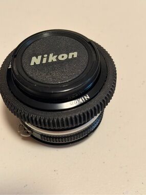 Nikon NIKKOR 28mm F2.8 AI manual lens - like new!